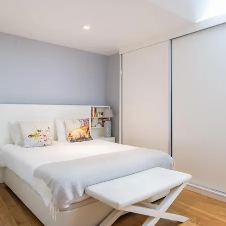 Flh Baixa-chiado Library Loft Лиссабон