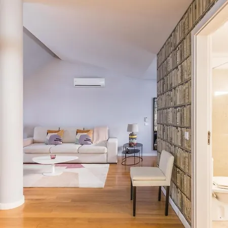 Flh Baixa-chiado Library Loft Лиссабон